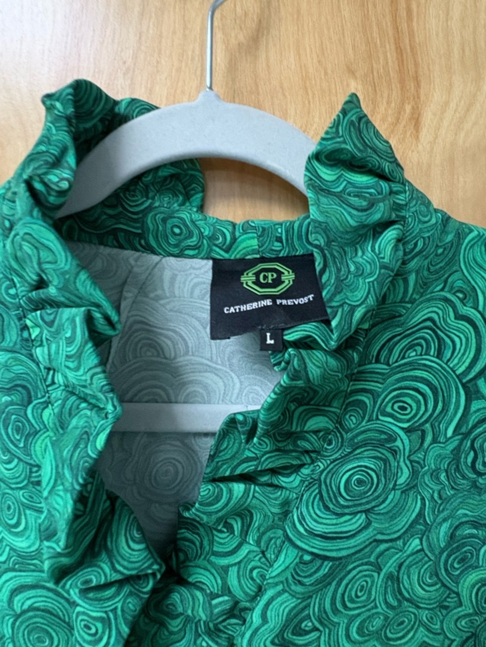 Green Ruffle-Front Floral Print Blouse - Picture 2 of 3